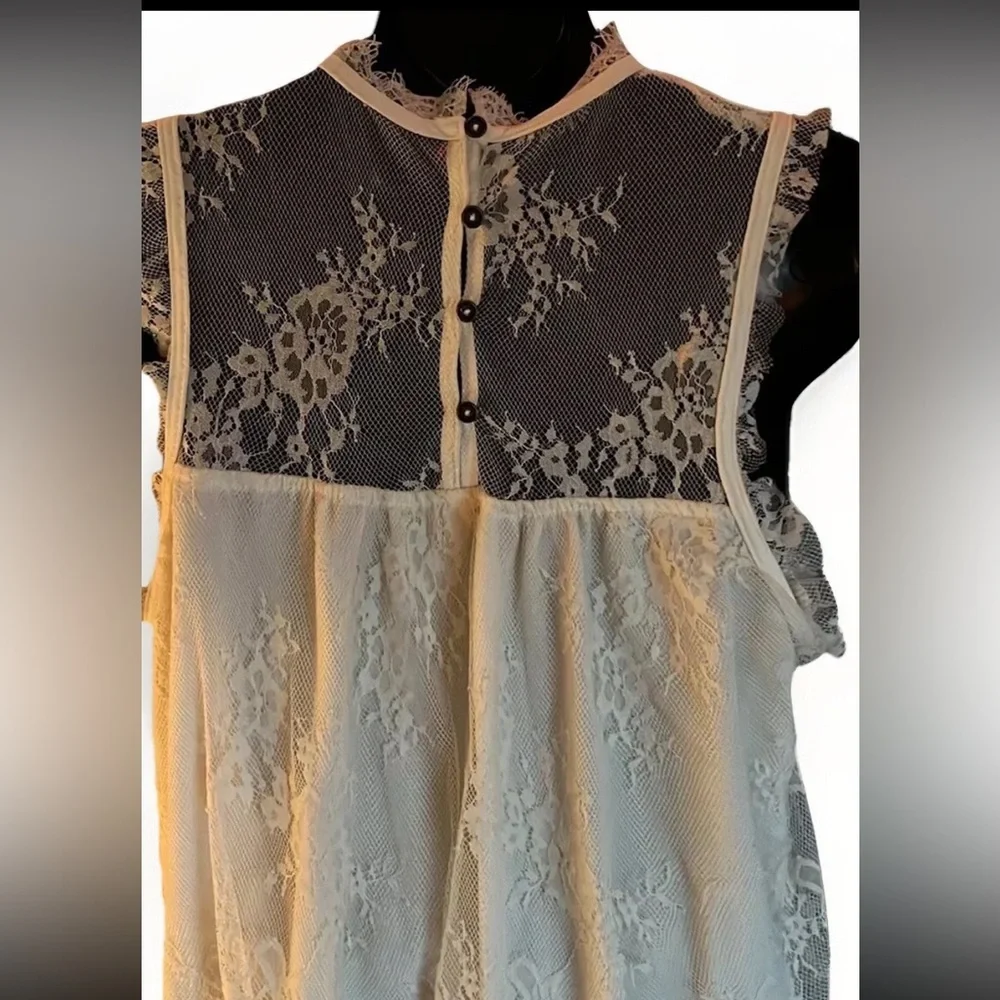 Xhilaration Women’s Lace Top Size L - Picture 5 of 9